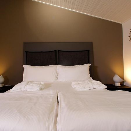 Extra Urbano - Lago Di Garda - Adults Only Понти-суль-Минчо Экстерьер фото