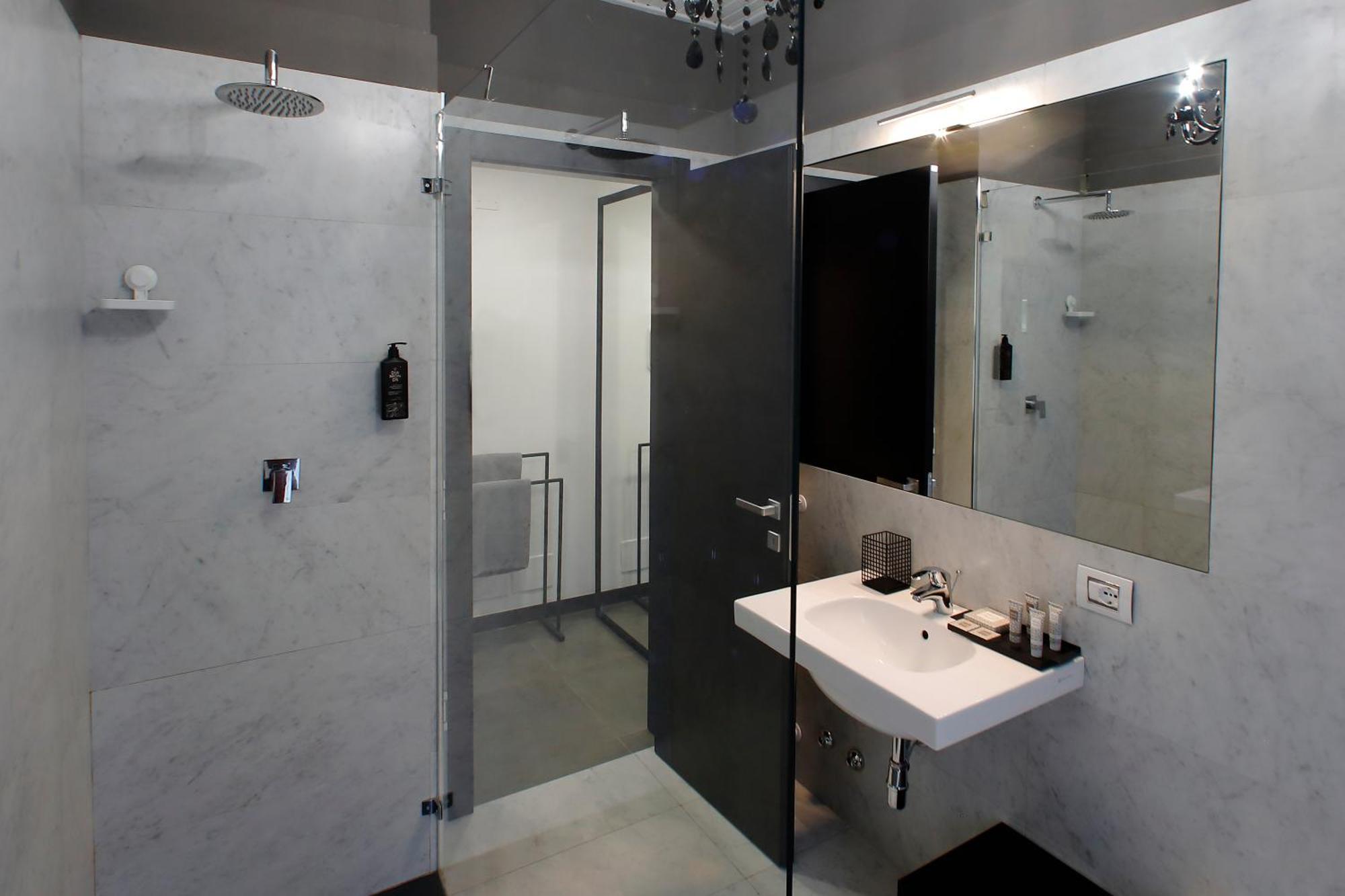 Extra Urbano - Lago Di Garda - Adults Only Понти-суль-Минчо Экстерьер фото