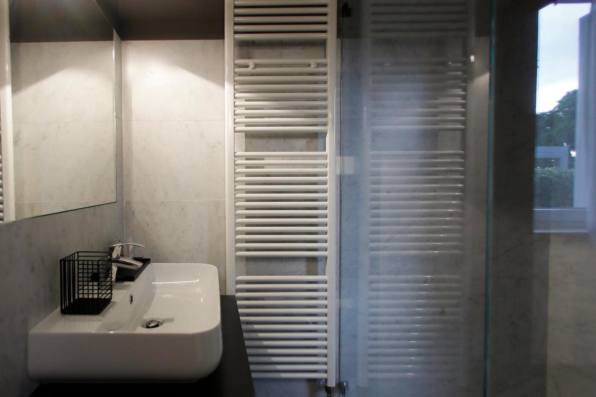 Extra Urbano - Lago Di Garda - Adults Only Понти-суль-Минчо Экстерьер фото