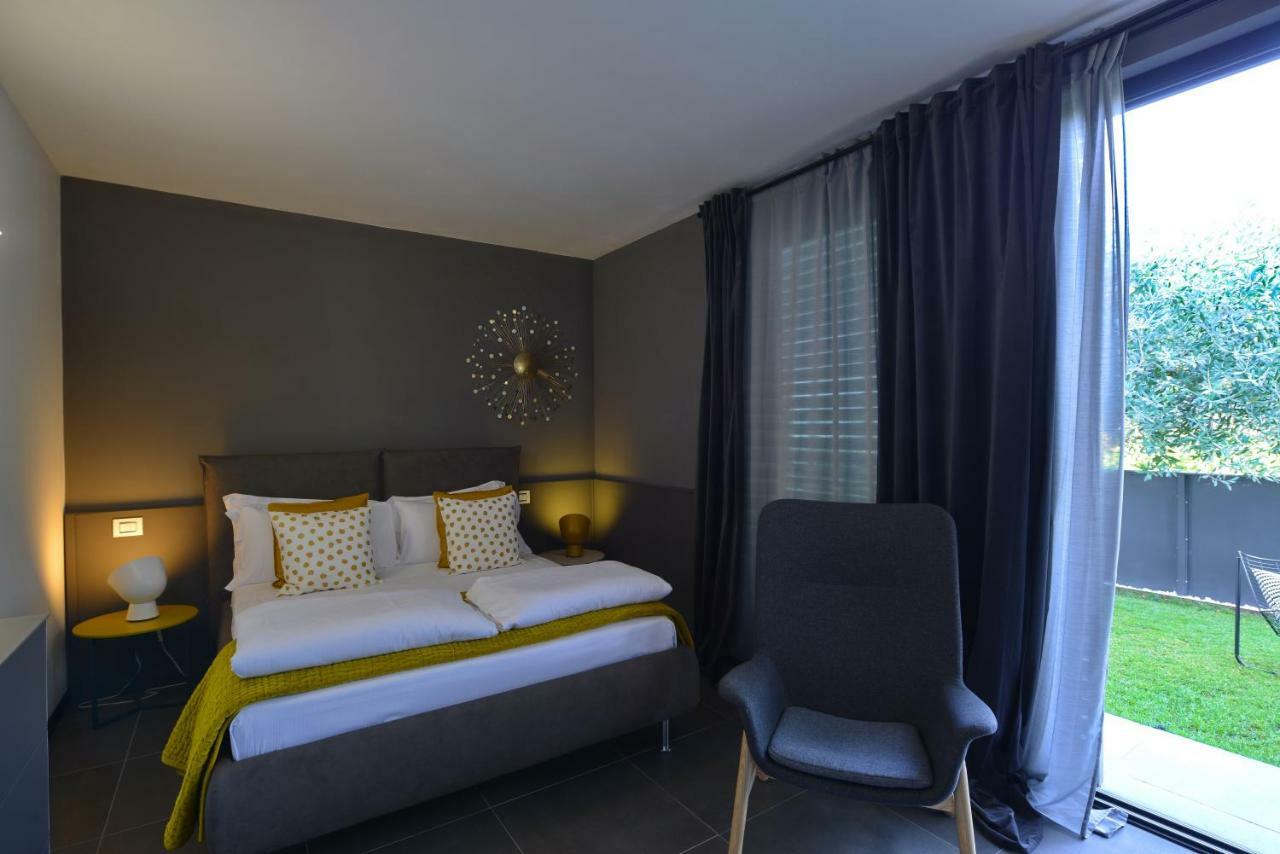 Extra Urbano - Lago Di Garda - Adults Only Понти-суль-Минчо Экстерьер фото