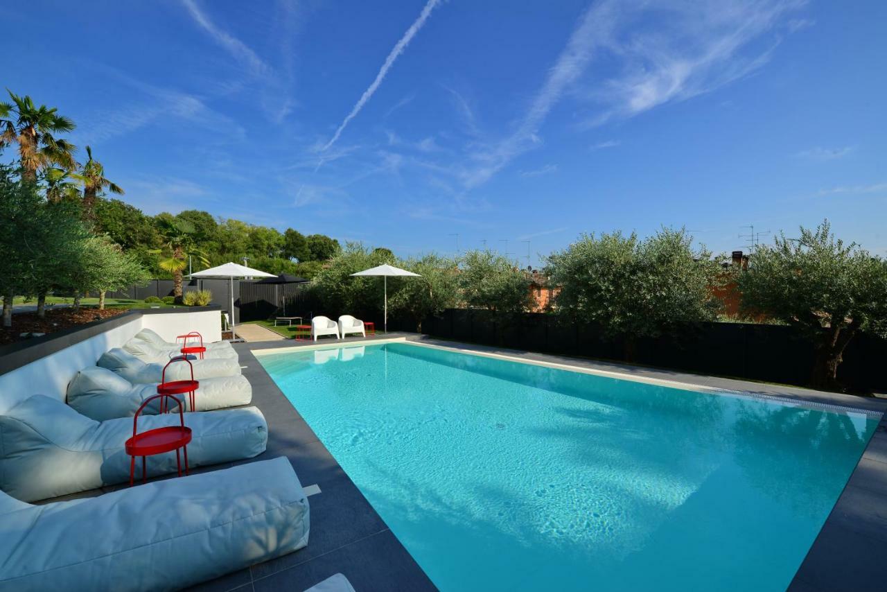 Extra Urbano - Lago Di Garda - Adults Only Понти-суль-Минчо Экстерьер фото